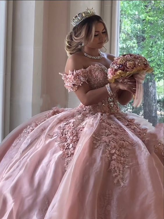 Luxuriöses schulterfreies rosa Ballkleid, Quinceanera-Kleid, Sweet 16-Kleid Y1114