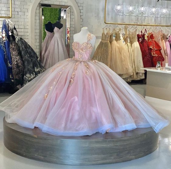 Vestido de princesa de tul rosa, vestido de baile rosa, elegante vestido de quinceañera con apliques Y580