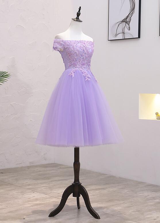Hellviolettes schulterfreies Homecoming-Kleid aus Spitze und Tüll S11189