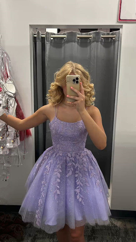 Vestido de fiesta princesa lavanda corto con apliques de encaje en forma de A Y1227