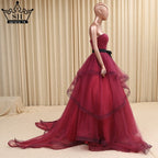 Puffy Tüll Brautkleid Rüschen Ballkleid Perlen Gelb Bungundy Gericht Zug Brautkleider