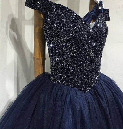 Luxus Perlen Burgund Kristall Puffy Ballkleid Brautkleider Kleid