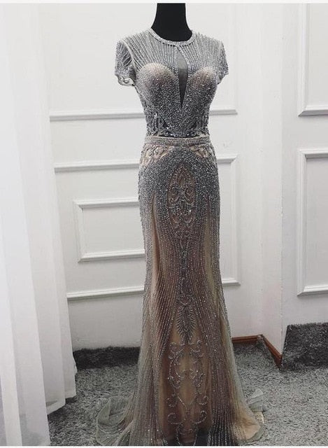 Luxus Ärmelloses Volldiamant-O-Ausschnitt Sexy Abendkleider Dubai Design LA60742