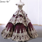 Lila Kuchen Tiered Prinzessin Braut Brautkleider Off Schulter Handgemachte Blumen Brautkleider