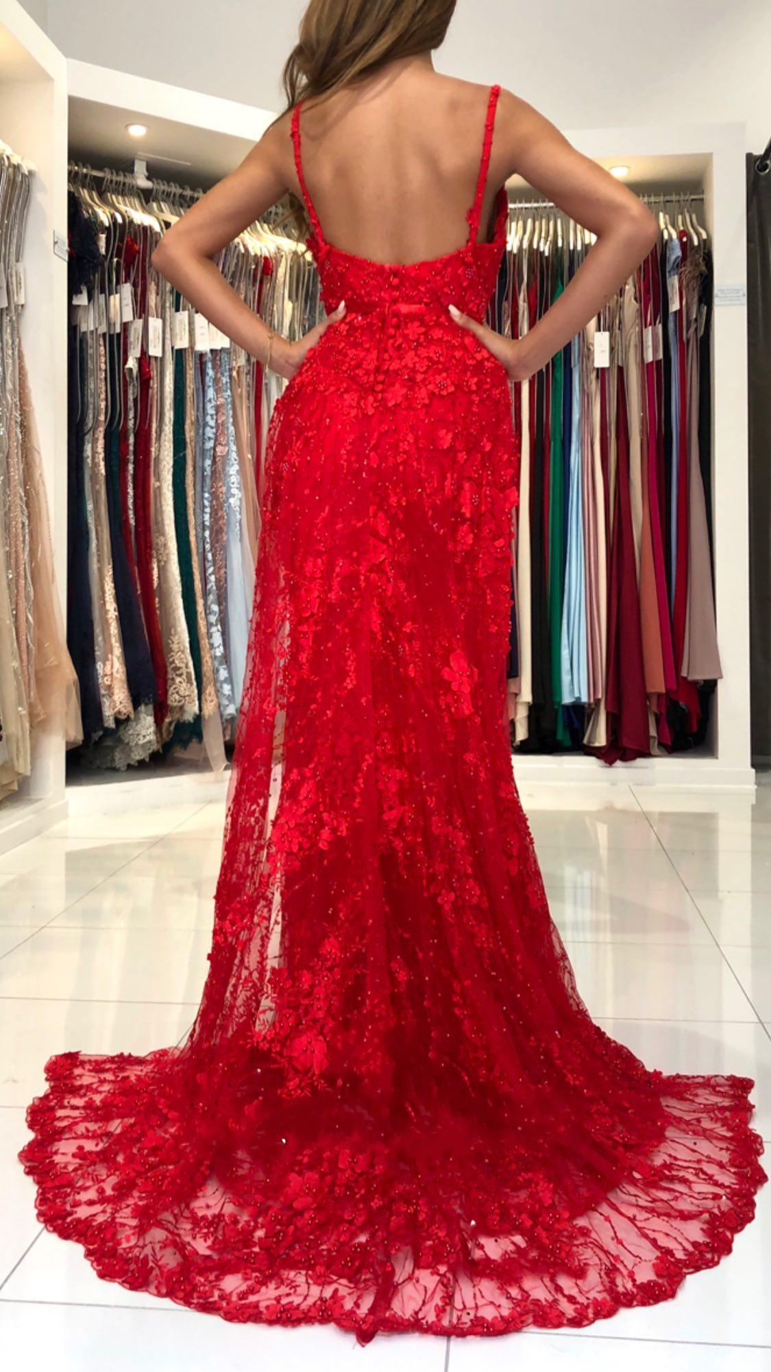 Red Long Mermaid V-neck Spaghetti Straps Backless Lace Prom Dress