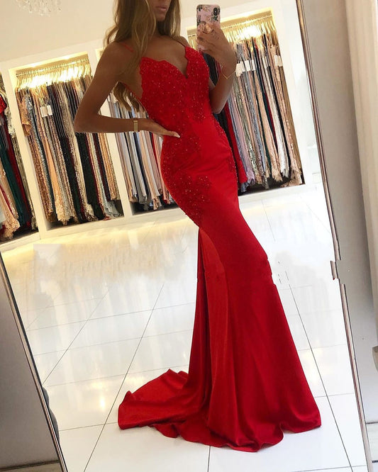 Rotes langes Meerjungfrau-Abendkleid mit V-Ausschnitt und Spaghettiträgern und rückenfreiem Abschlussballkleid