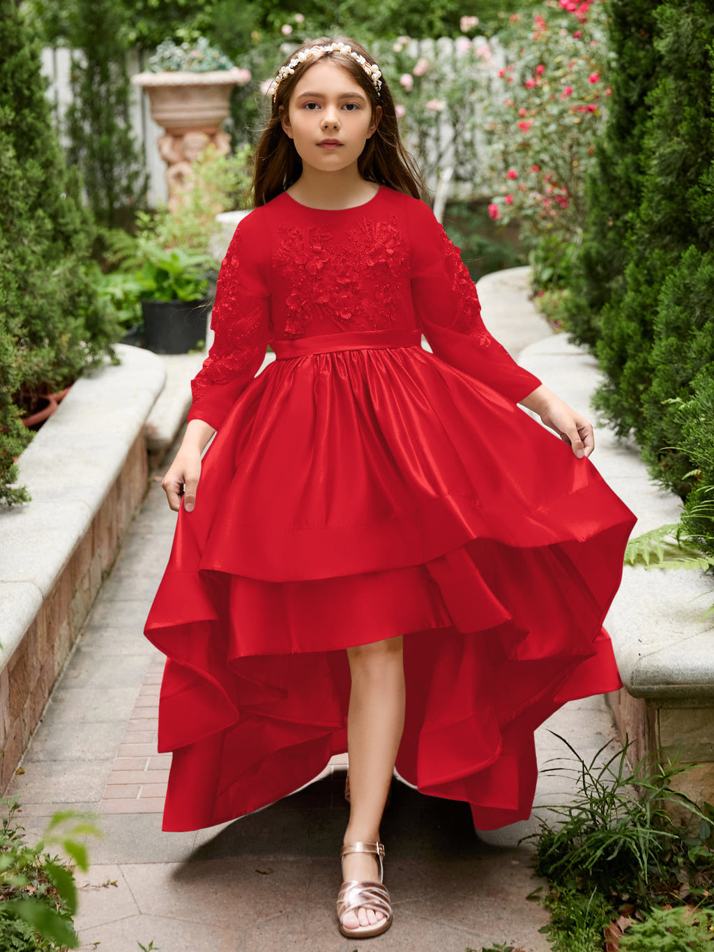 Asymmetrisches Blumenmädchenkleid aus Satin in A-Linie 