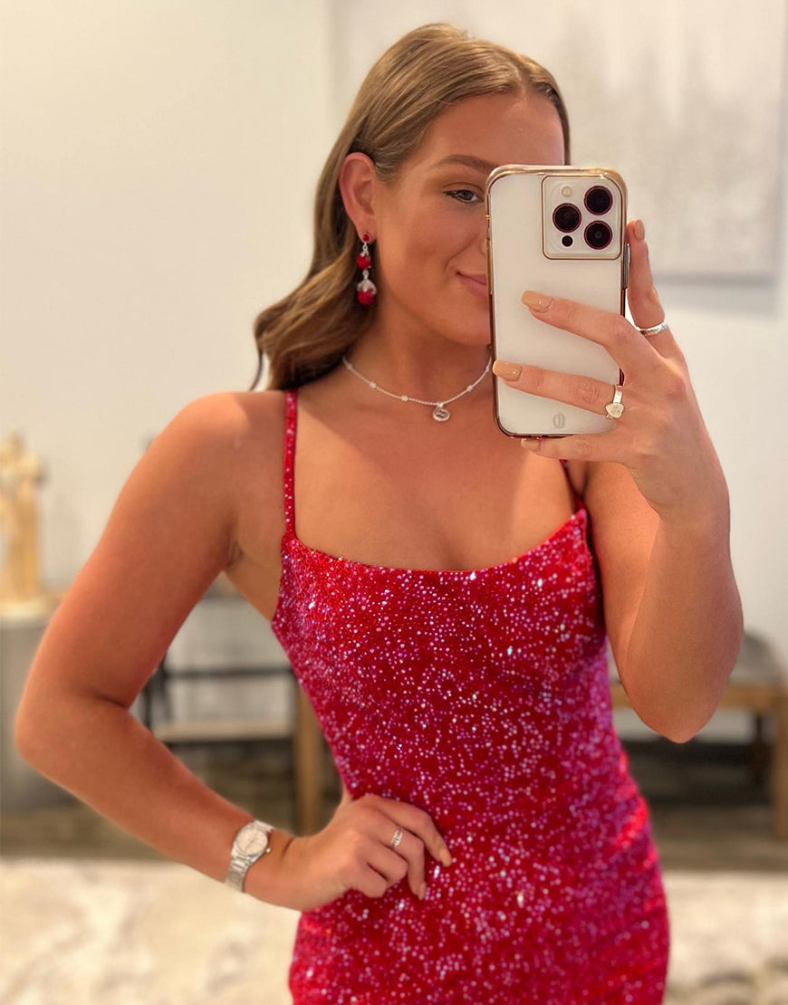 Kerstin |Etuikleid aus Satin mit Perlenbesatz und Schlitz