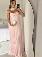 Rodri | Vestido de fiesta largo de gasa rosa claro sin tirantes y corte A