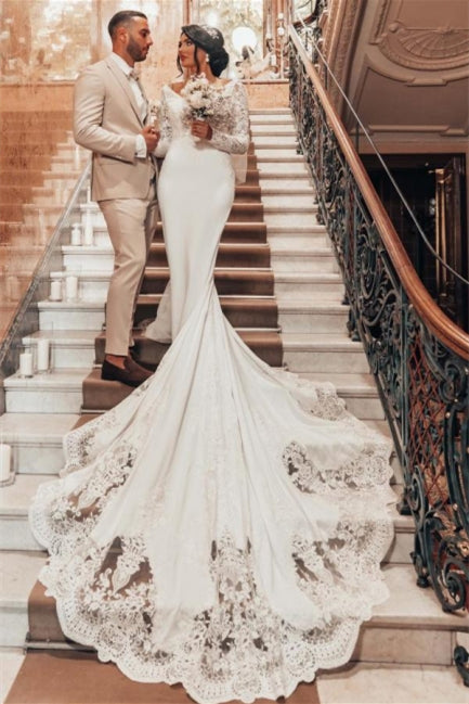 Vestidos de novia románticos de sirena con mangas largas y espalda descubierta