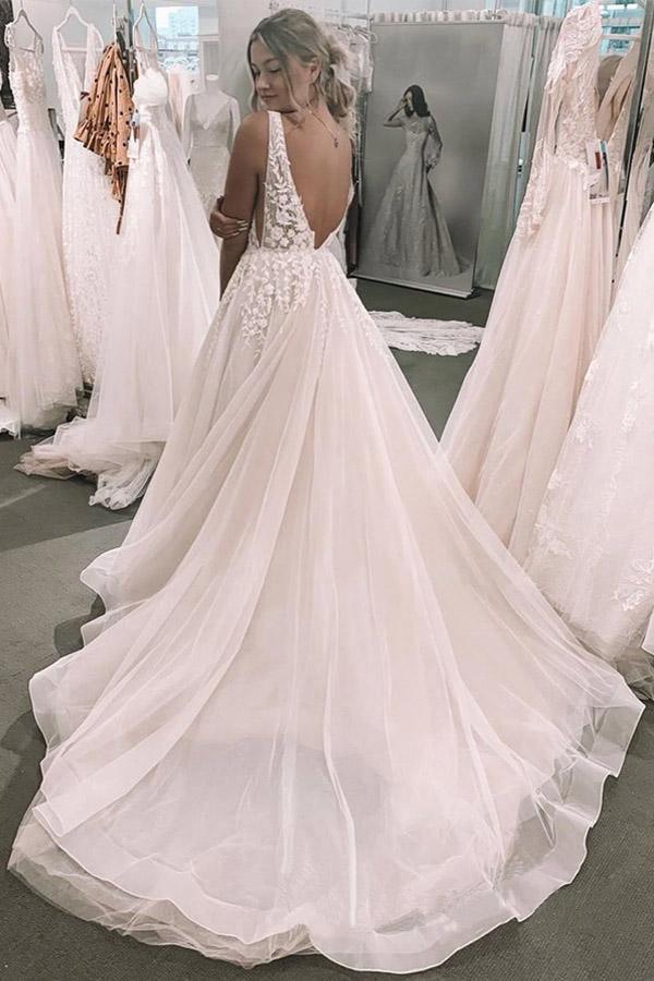 Vestido de novia romántico con escote en V profundo y apliques florales WD460