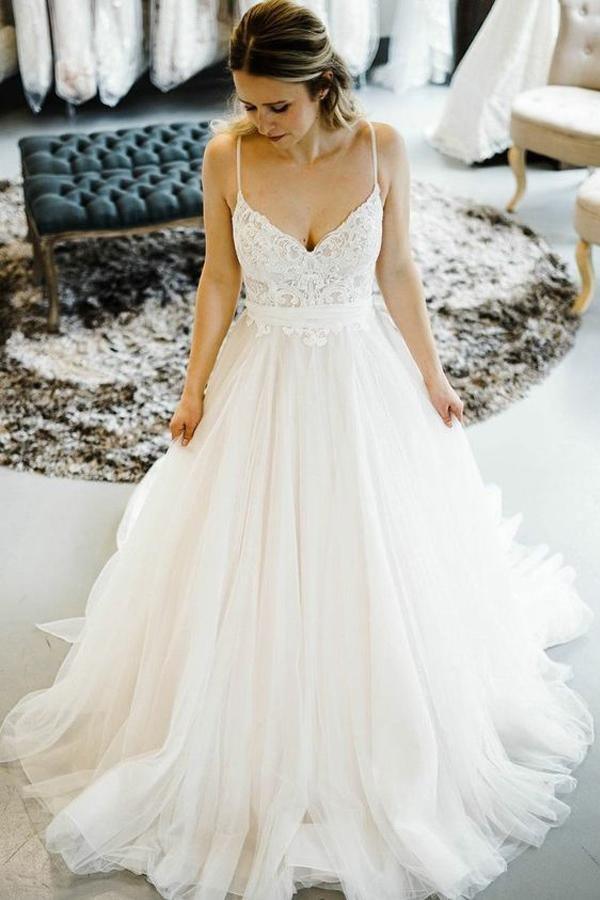 Vestidos de novia románticos estilo princesa con tirantes finos WD502