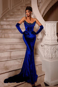 Vestidos de fiesta de sirena largos de terciopelo azul real con cuentas y sin mangas