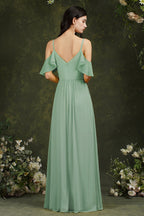 Langes Ballkleid aus Tüll mit Rüschen und Spaghettiträgern