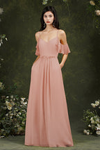 Langes Ballkleid aus Tüll mit Rüschen und Spaghettiträgern