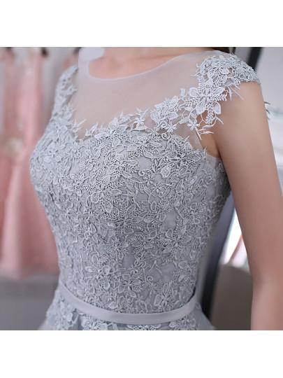 Minivestido de fiesta corto con apliques y fajas cúbicas PG119