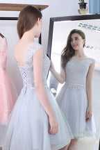 Minivestido de fiesta corto con apliques y fajas cúbicas PG119
