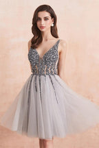 Vestidos de fiesta cortos de tul con escote en V y lentejuelas, color gris, para el regreso a casa PD336