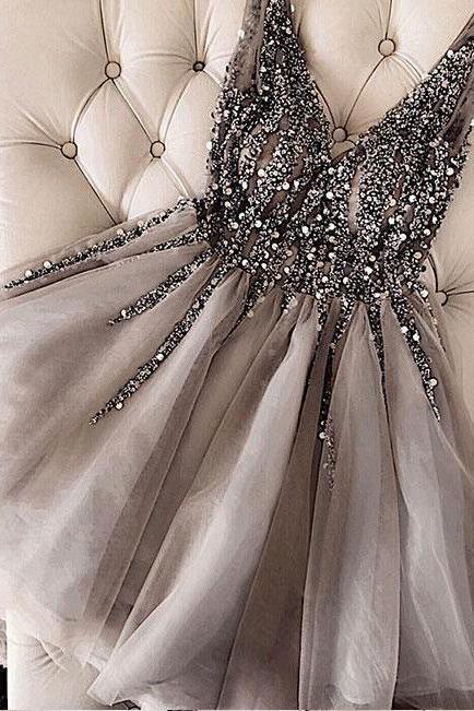Vestidos de fiesta cortos de tul con escote en V y lentejuelas, color gris, para el regreso a casa PD336