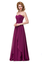Vestidos de dama de honor sexys de gasa con escote en forma de A y volantes hasta el suelo
