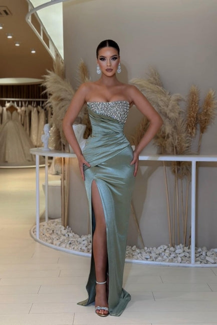 Sexy schöne ärmellose Spalte Satin Abendkleider Perlen