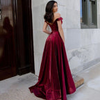 Sexy langes, schulterfreies, rückenfreies Ballkleid aus Samt in A-Linie mit V-Ausschnitt und Taschen