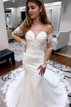 Vestidos de novia sexys de encaje con escote corazón y sirena con mangas largas