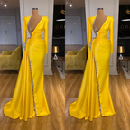 Sexy langes gelbes Ballkleid mit V-Ausschnitt, Pailletten und Schlitz und langen Ärmeln