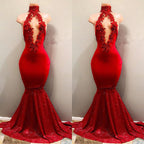 Vestido de fiesta de sirena sexy con cuello alto rojo