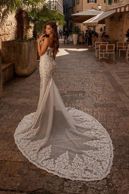 Sexy herzförmiges ärmelloses Meerjungfrau-Brautkleid aus Spitze
