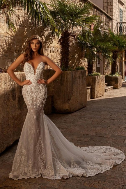 Sexy herzförmiges ärmelloses Meerjungfrau-Brautkleid aus Spitze