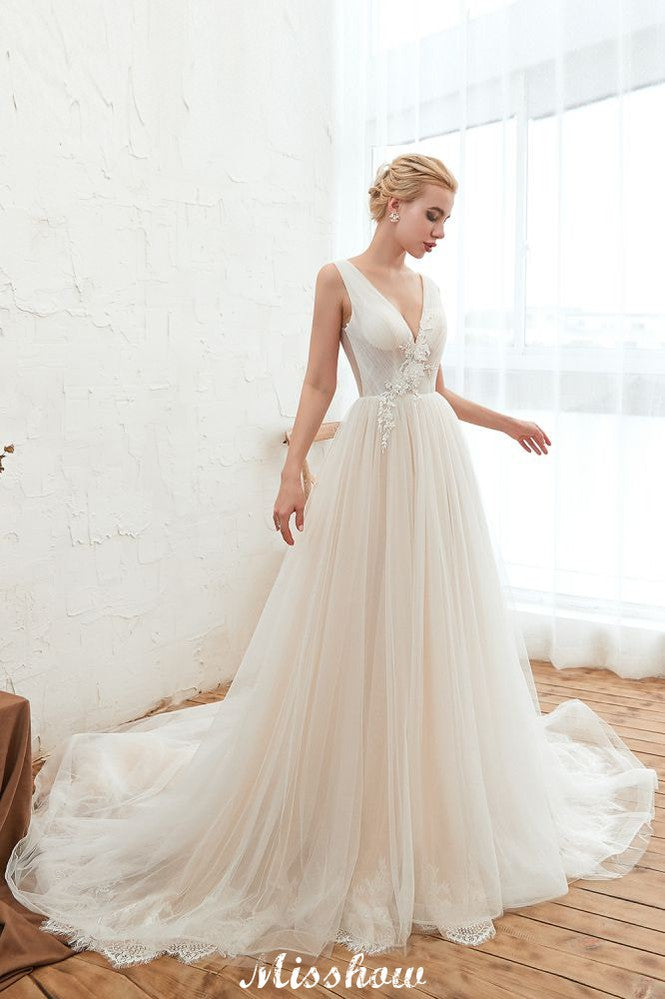 Vestido de novia sexy de tul estilo princesa con escote en V y apliques de encaje