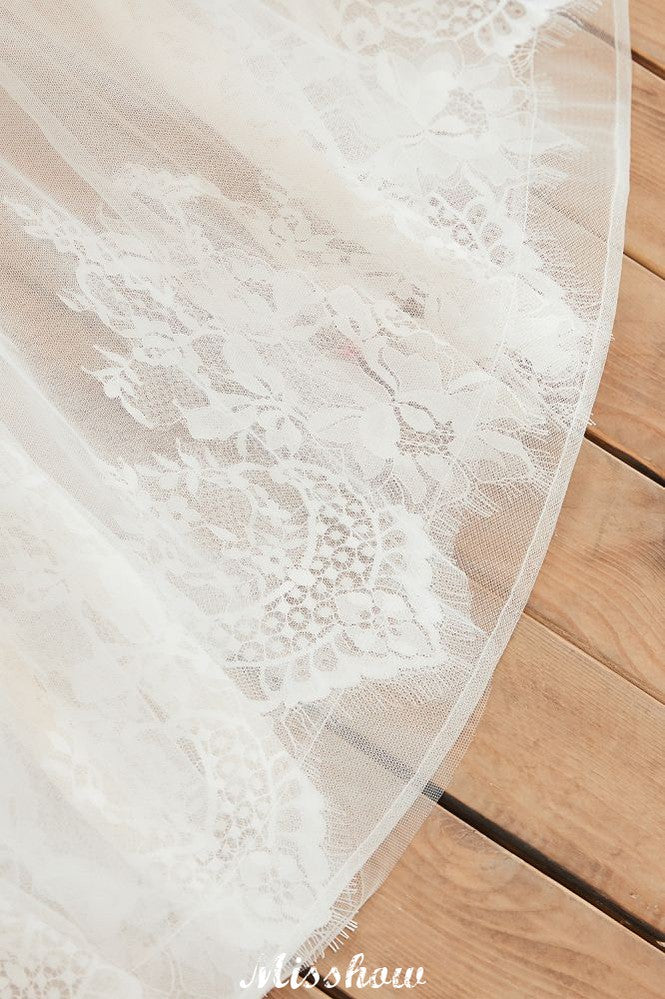 Vestido de novia sexy de tul estilo princesa con escote en V y apliques de encaje