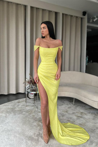 Sexy gelbes schulterfreies langes Ballkleid mit Schlitz