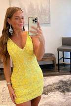 Vestido de fiesta amarillo sexy con escote en V, sin mangas, lentejuelas y espalda descubierta con encaje