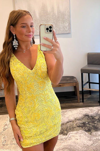 Sexy Yellow V-neck Sleeveless Sequined Backless Homecoming Dress With Lace