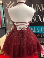 Kurzes A-Linie Neckholder Spitzen Tüll Rückenfreies Ball- und Heimkehrkleid