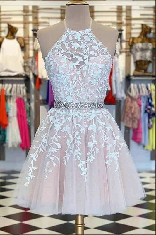 Kurzes A-Linien-Ballkleid aus Spitzentüll mit Neckholder und Perlenbesatz