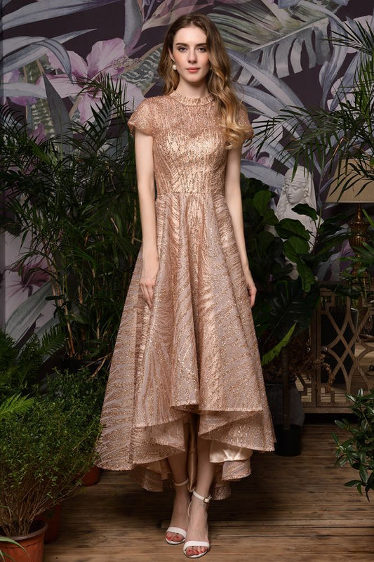 Kurzärmliges Hi-Lo-Cocktailkleid mit Pailletten und Perlen