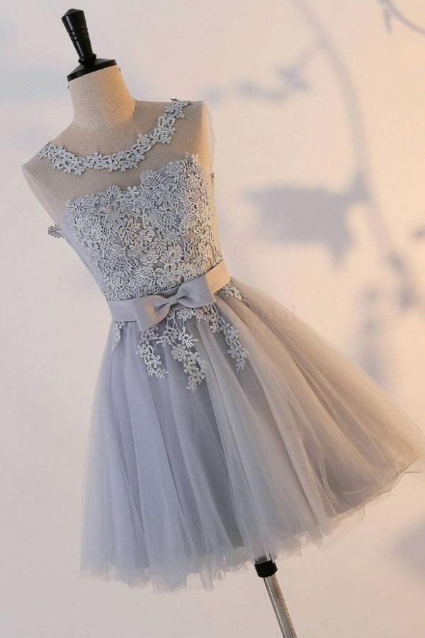 Vestidos de fiesta cortos de tul con nudo plateado y apliques PD302
