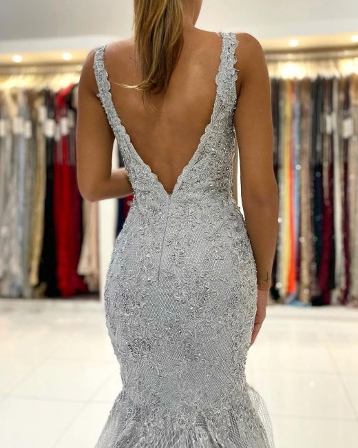 Langes ärmelloses Abendkleid im Meerjungfrau-Stil aus silberner Spitze