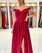 Schlichtes, schulterfreies, langes Ballkleid aus Stretch-Satin in A-Linie mit Schlitz
