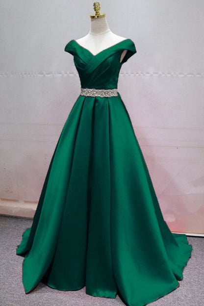 Schlichtes langes Ballkleid aus Satin in A-Linie mit V-Ausschnitt und Kristallschärpe
