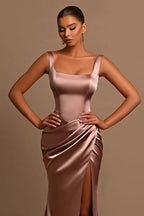 Vestido de fiesta sencillo largo de satén sin mangas con tirantes en forma de A y abertura