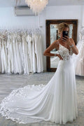 Einfaches langes A-Linien-Brautkleid mit V-Ausschnitt und Spaghettiträgern und Spitze