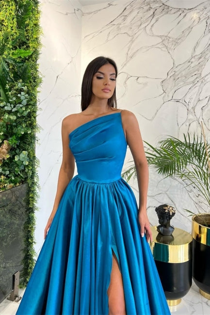 Einfaches langes blaues A-Linien-Abendkleid mit einer Schulter und Schlitz