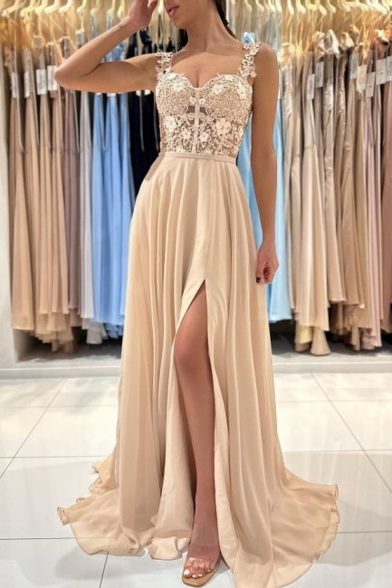 Schlichtes langes Champagner A-Linien-Abendkleid mit Spitze und Schlitz