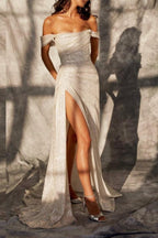 Vestido de novia sencillo de sirena largo con hombros descubiertos, lentejuelas y abertura
