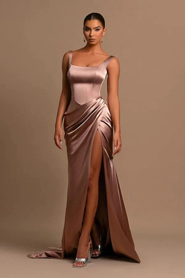 Vestido de fiesta formal sencillo de satén sin mangas con tirantes largos de sirena y abertura