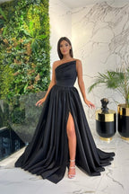 Vestido de fiesta sencillo, largo, rojo, de satén, con corte en A, un hombro, sin mangas y abertura